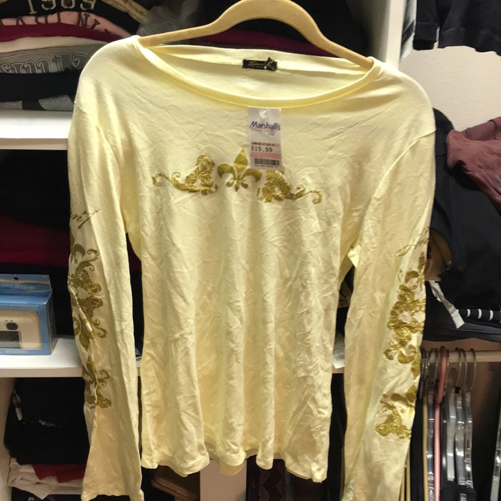 Yellow long sleeve T-shirt